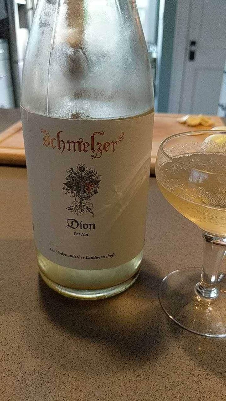 Dion Pet Nat - Schmelzers Weingut - Georg & Elisabeth Schmelzer 