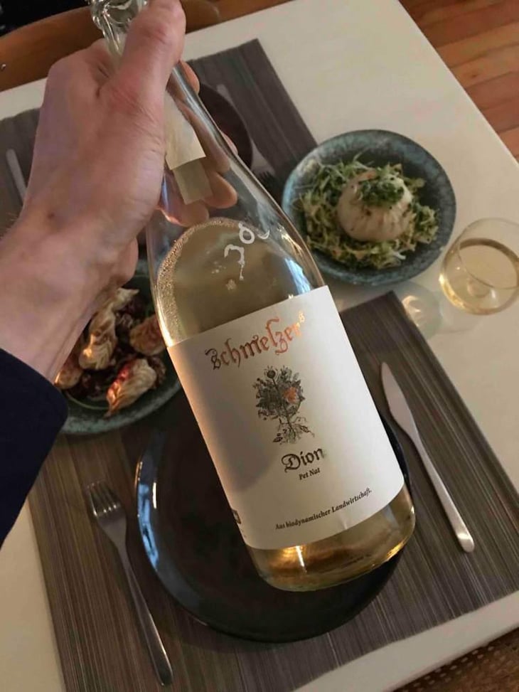 Dion Pet Nat - Schmelzers Weingut - Georg & Elisabeth Schmelzer 