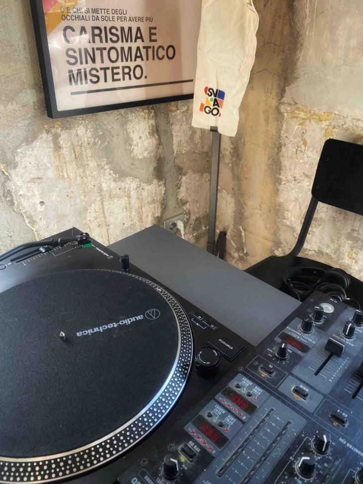 Dj Set -  - 668708