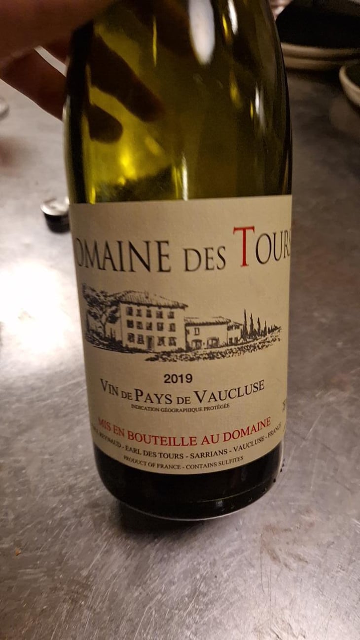 "Domaine des Tours"  - Vin de Pays de Vaucluse - Rouge - Château Rayas - Château des Tours - Château de Fonsalette - Emmanuel Reynaud 