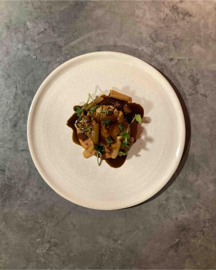 Dorayaki With Veal Brain, Sesfood Sauce And Kimchi - Suru Bar - 607385