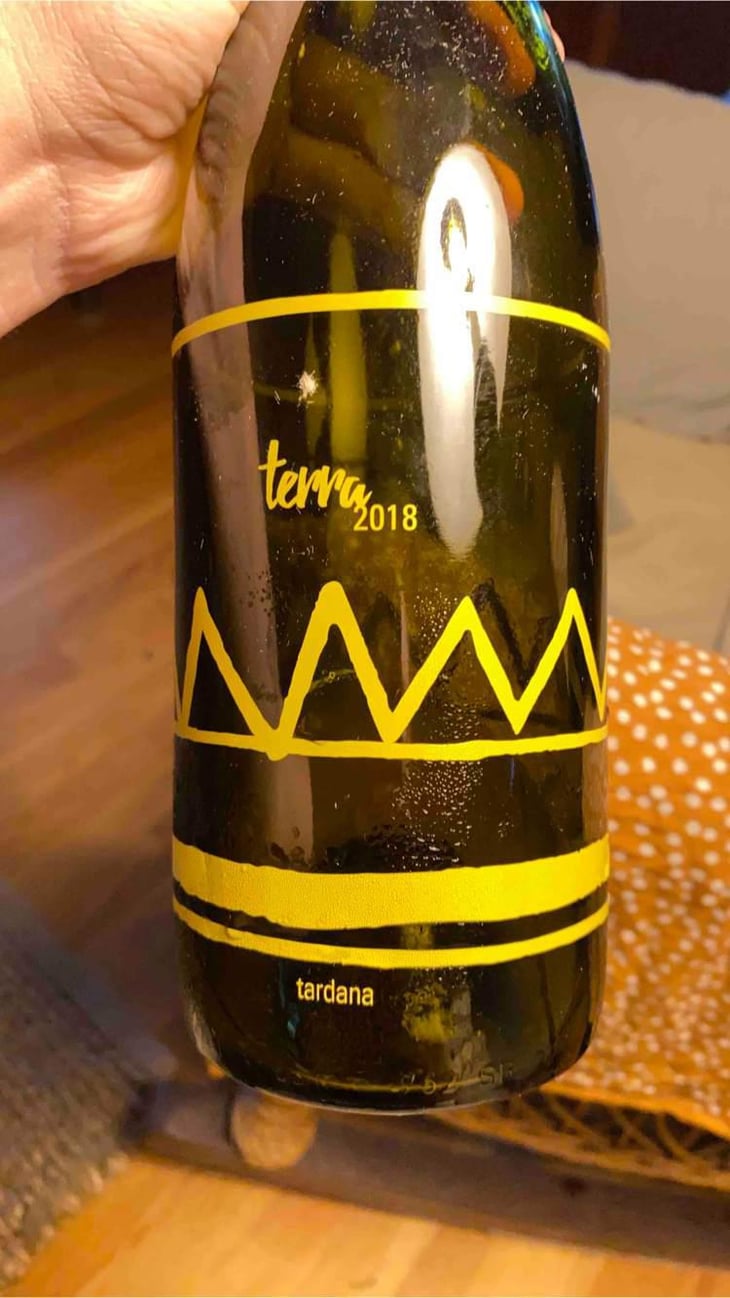 Terra - Bodegas Gratias. Familia y Viñedos - Ana Gómez, Iván Gómez, Silvia Araque y José Gómez 