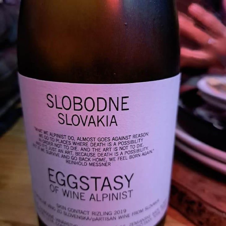 Eggstasy Of Wine Alpinist - Slobodné Vinárstvo - Majer Zemianske Sady - Michal Kuropka, Agnes Lovecká, Katarína Kuropková 