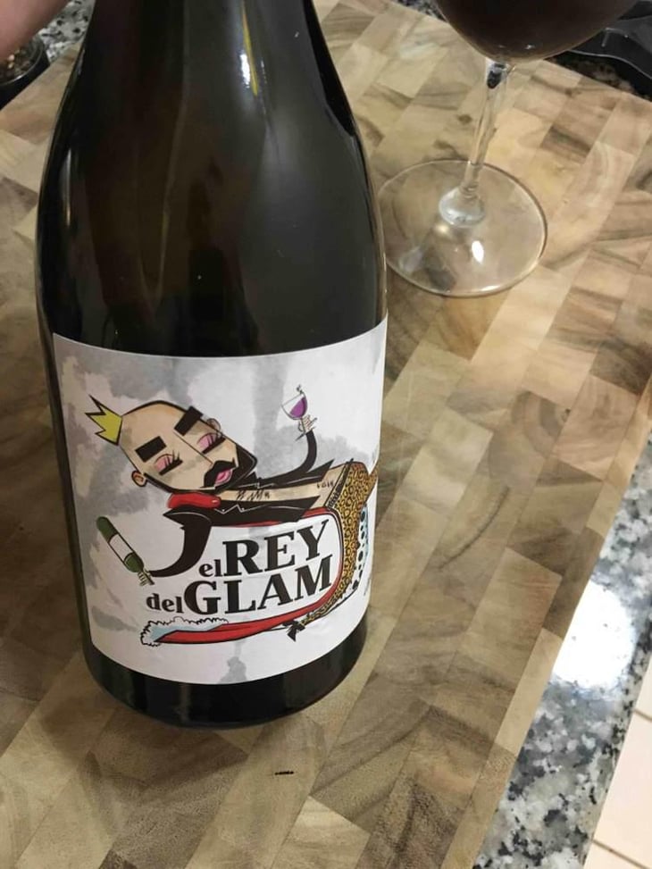 El Rey del Glam - Bodegas y Viñedos Maestro Tejero - Alfredo Maestro Tejero 