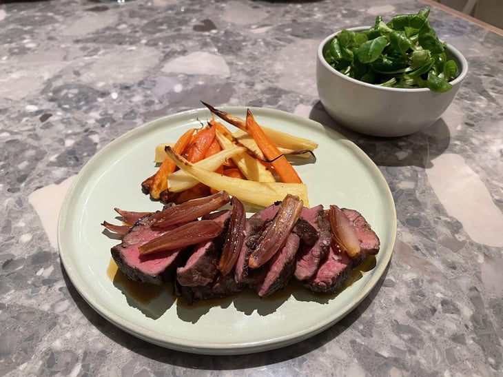 Ita´S Roast Beef, Carrots, Parsnip And Rocket Salad - ita Madrid - 794856