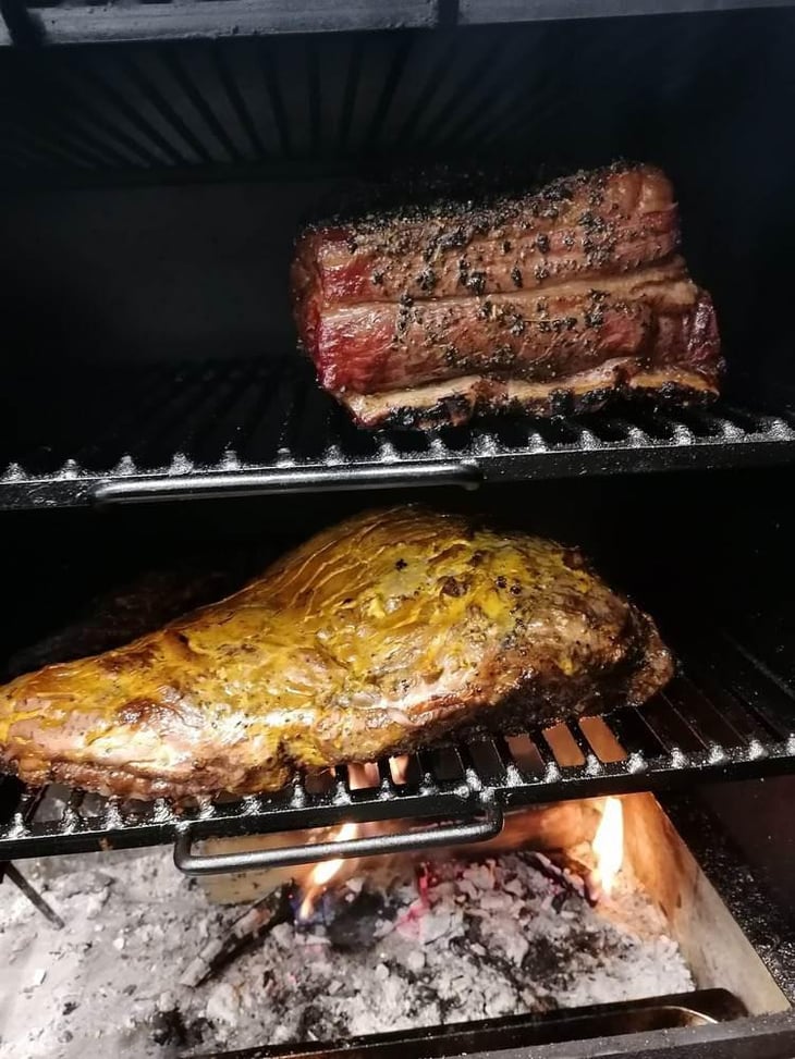En Pleine Fumaison - Braise Vin et BBQ Urbain - 273037
