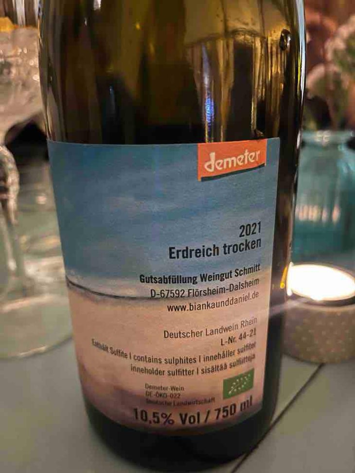 Erdreich - Weingut Bianka und Daniel Schmitt - Daniel & Bianka Schmitt 