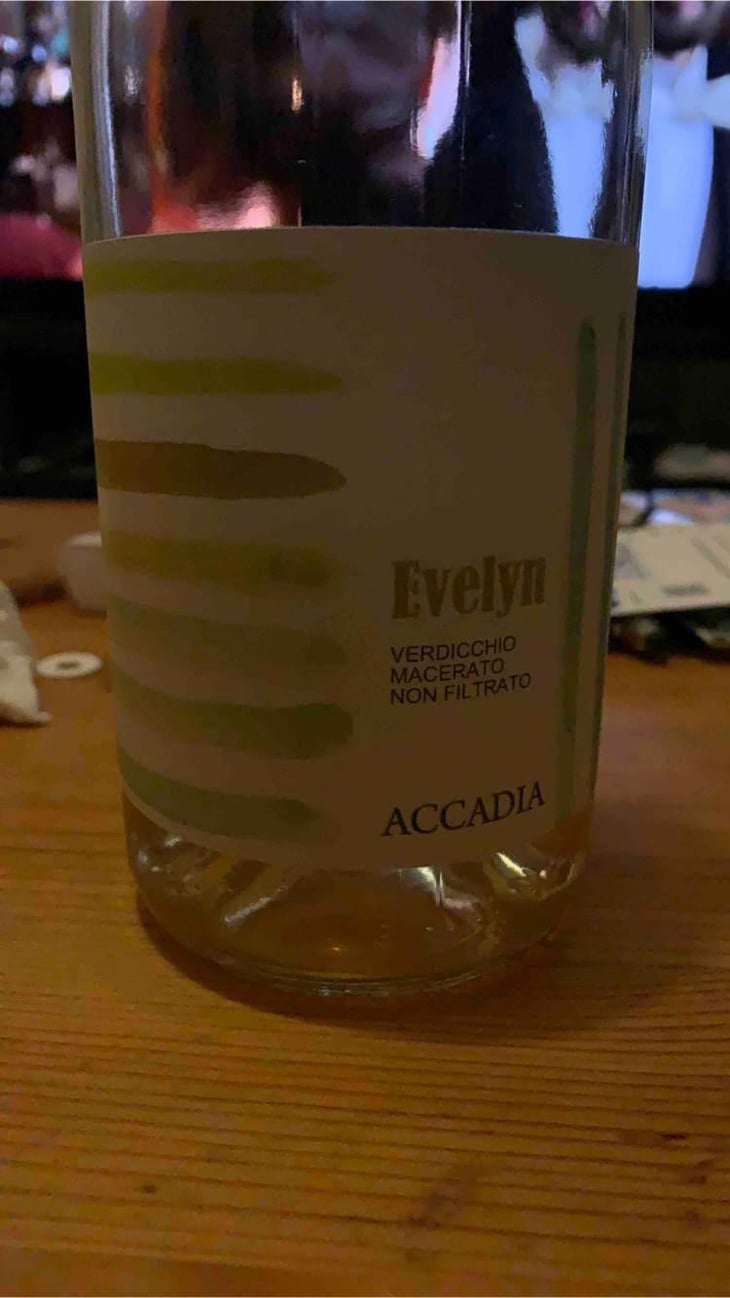 Evelyn - Accadia - Accadia 