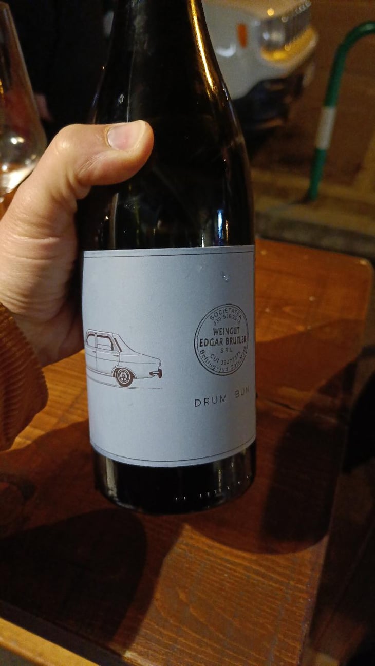 Drum Bun - Weingut Edgar Brutler - Johann, Katharina, & Edgar Brutler, Philipp Heinzl -2021