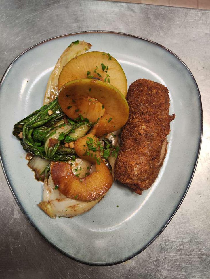 Filet De Mignon Pané ,Pak Choi Et Pomme Caramélisées - Bistro Dalpozzo - 586554
