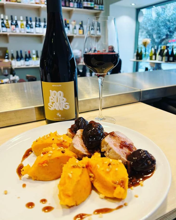 Filet Mignon De Porc Avec Sa Sauce Divine Aux Pruneaux, Accompagné D'Une Purée De Potimarron Aux Éclats De Noisettes. - Gare Aux Vins - 555601