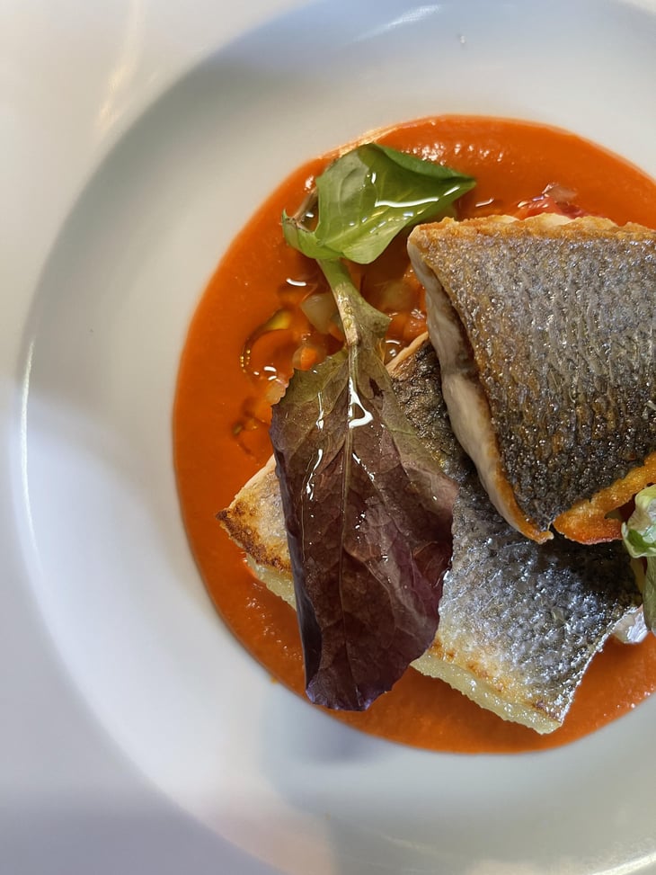 Filetto Di Branzino, Guazzetto Di Pomodoro E Brunoise Di Verdure - Locanda MaNì - 768384