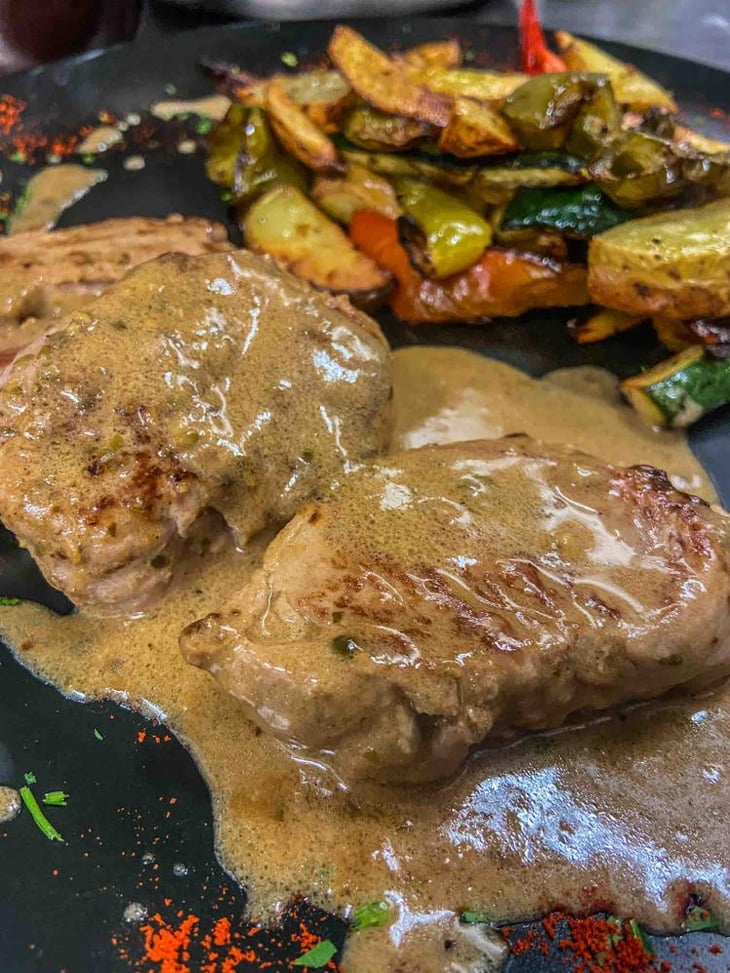 Filetto Di Maiale Con Salsa Al Pepe Verde - Nema - 748639