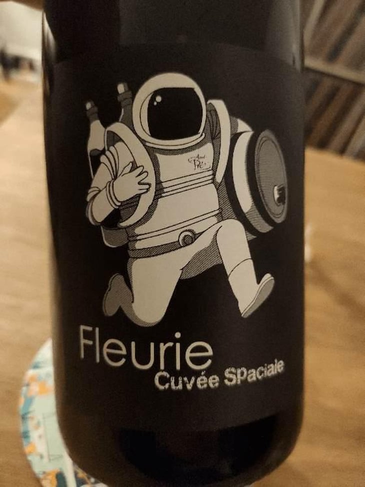 Fleurie Cuvée Spaciale - Château de Grand Pré - Claude, Romain & Christine Zordan 