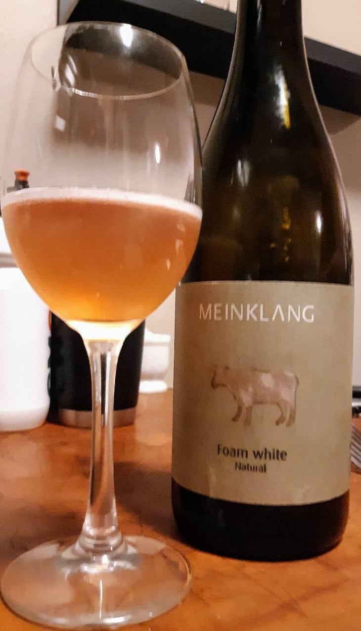Foam - Meinklang - Weingut Michlits - Angela & Werner Michlits 