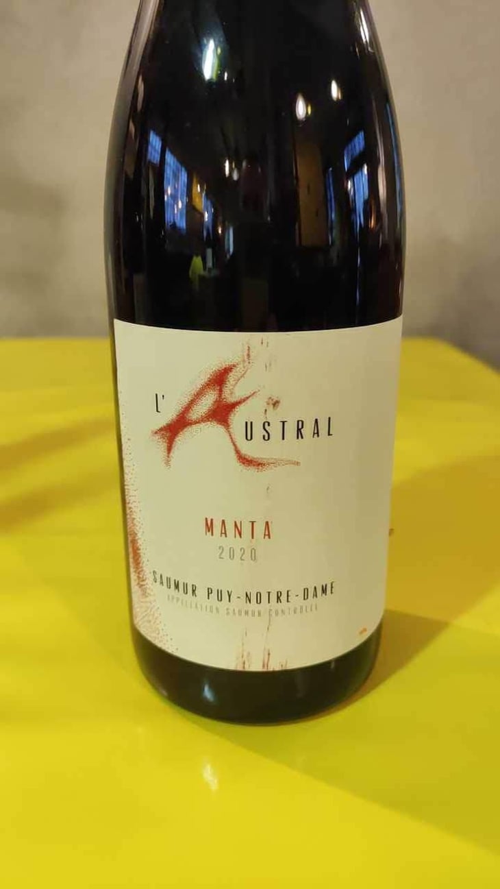 Manta - L'Austral - Pauline Mourrain & Laurent Troubat 