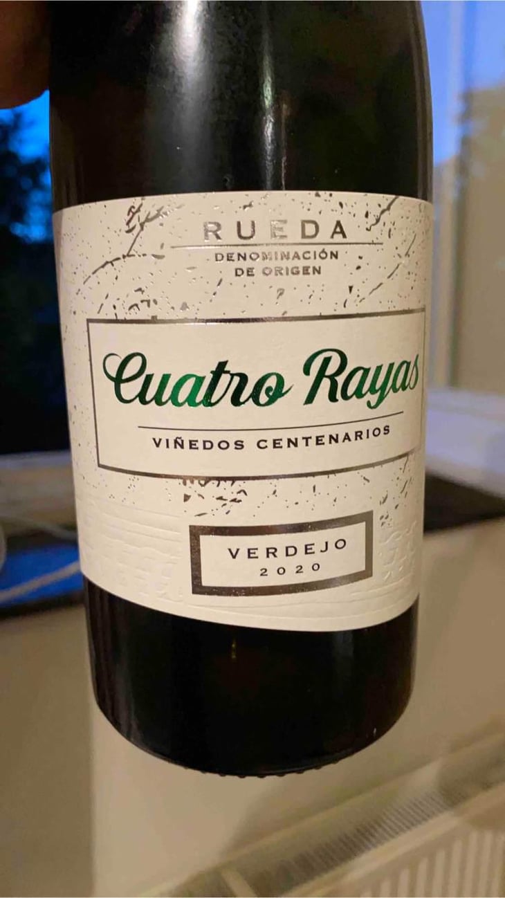 Quatro Rayas - Bodega Cuatro Rayas - Roberto L. Tello 