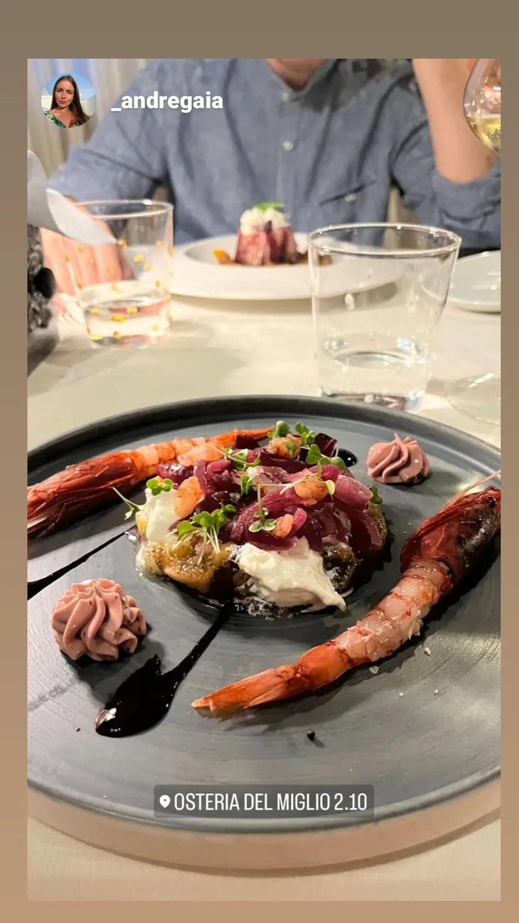 Gamberi Rossi Con Cipolla Rossa Di Tropea, Fichi E Stracciatella Fresca - Osteria del Miglio 2.10 - 795048