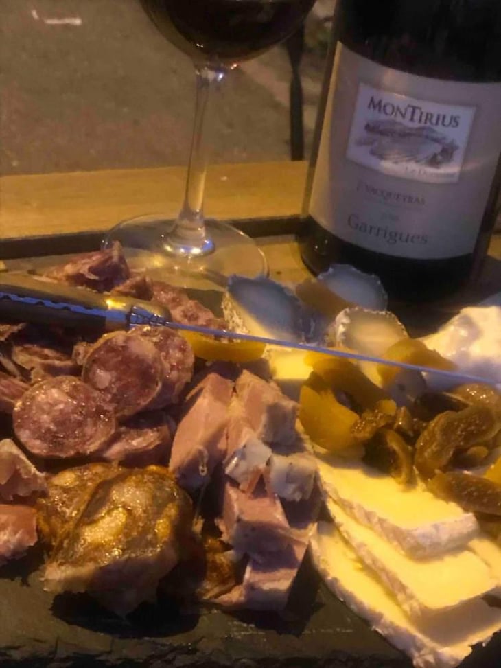 Garrigues - Domaine Montirius - Justine, Manon, Christine & Eric Saurel 