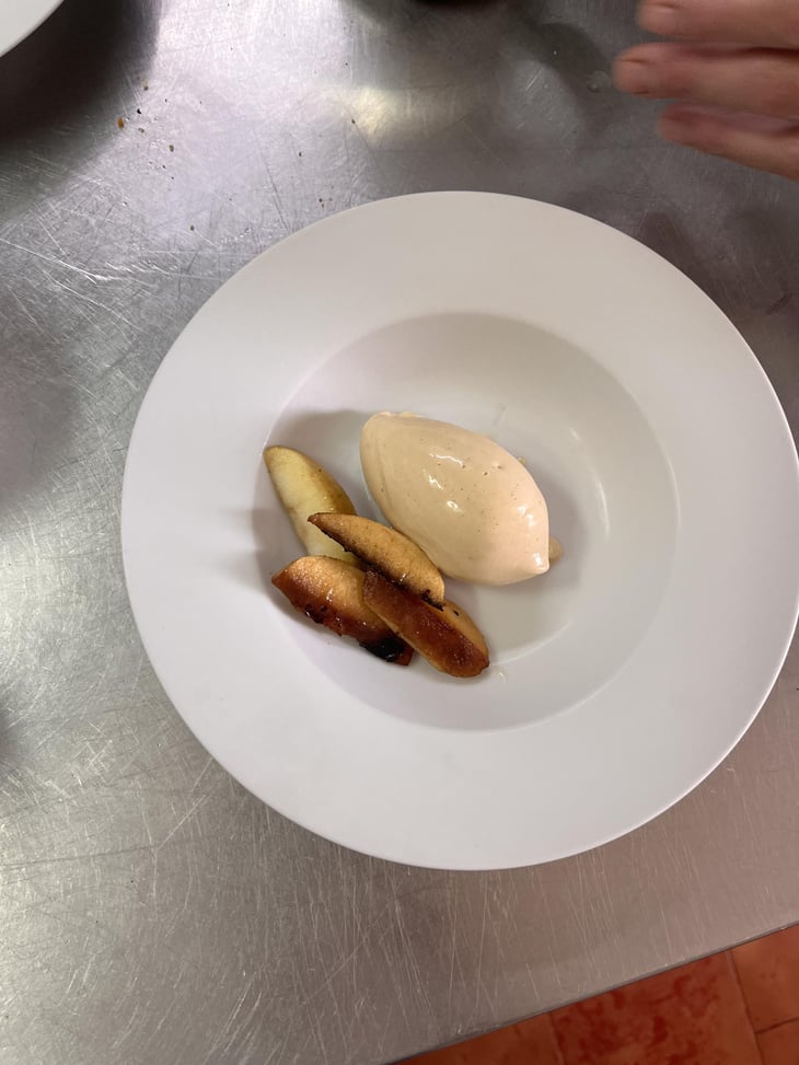 Gelato Al Pane, Mele Alla Brace - Trattoria Cacciaconti - 679732