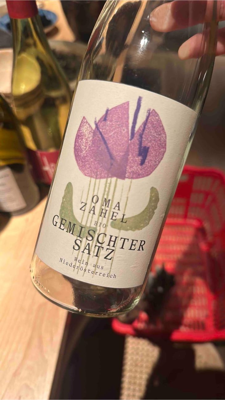 Gemischter Satz - Zahel Weingut & Heuriger - Hilary und Alex Zahel 