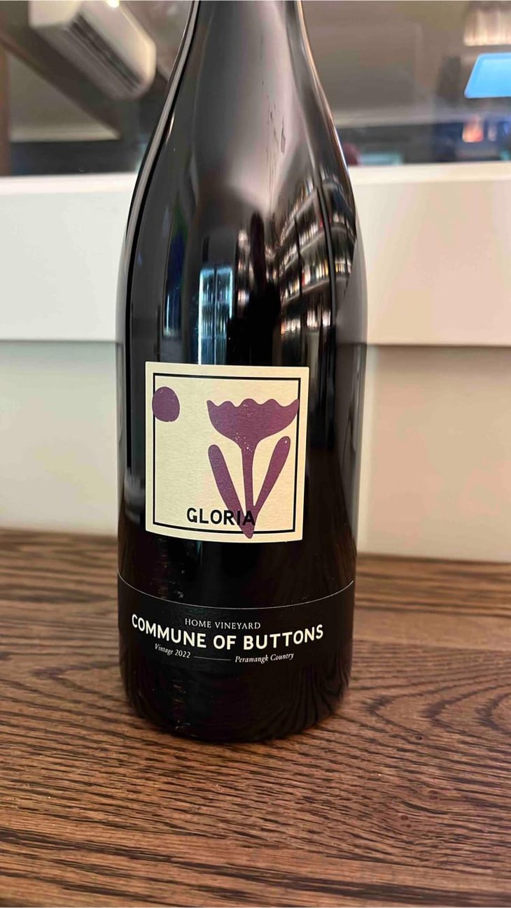 Gloria - Commune of Buttons - Jasper & Sophie Button 