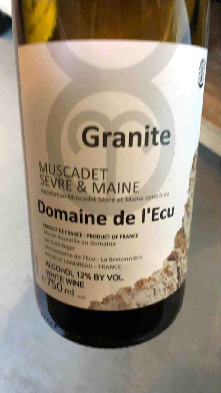 Granite - Domaine de L'Ecu - Claire & Fred NIGER 