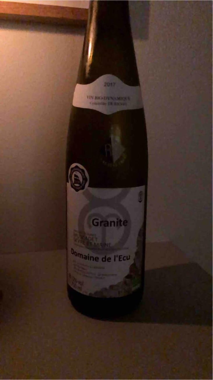 Granite - Domaine de L'Ecu - Claire & Fred NIGER 