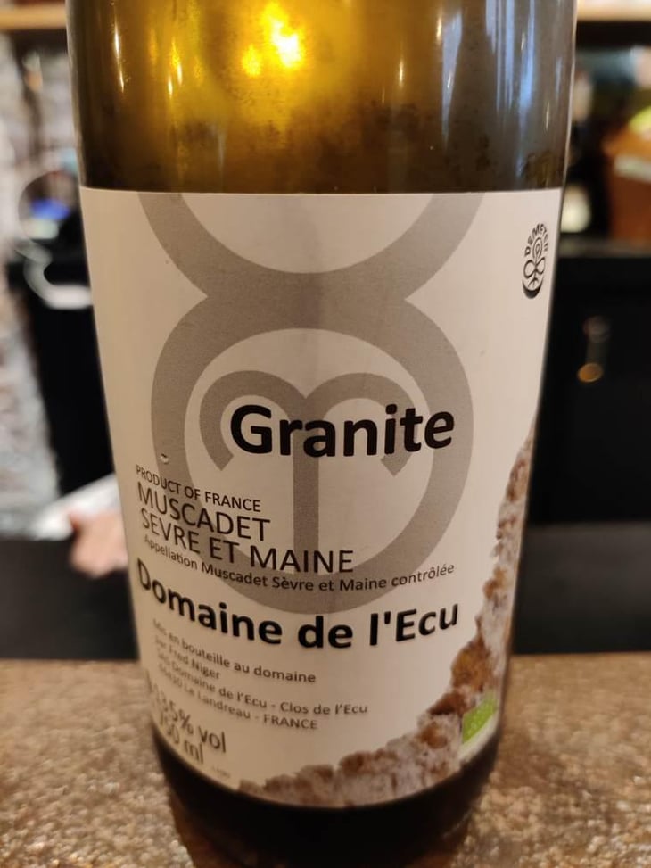 Granite - Domaine de L'Ecu - Claire & Fred NIGER 