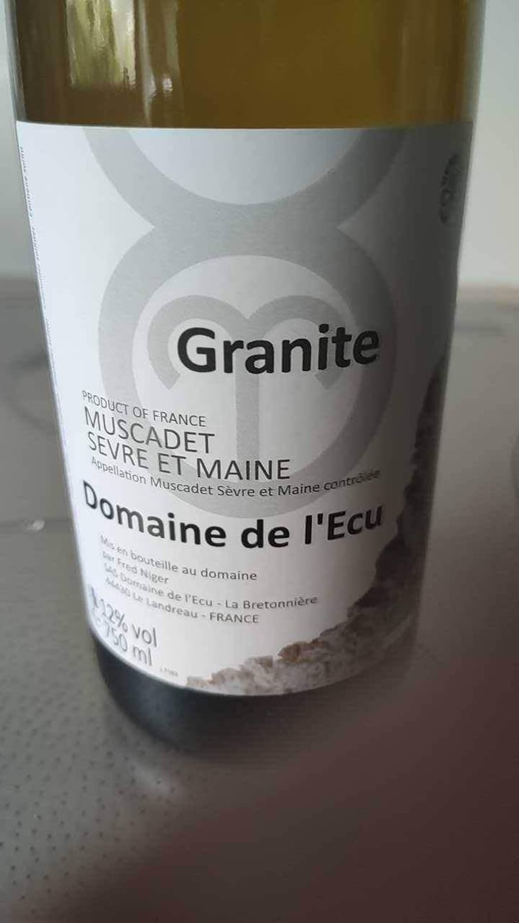 Granite - Domaine de L'Ecu - Claire & Fred NIGER 
