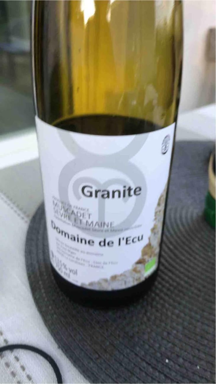Granite - Domaine de L'Ecu - Claire & Fred NIGER 