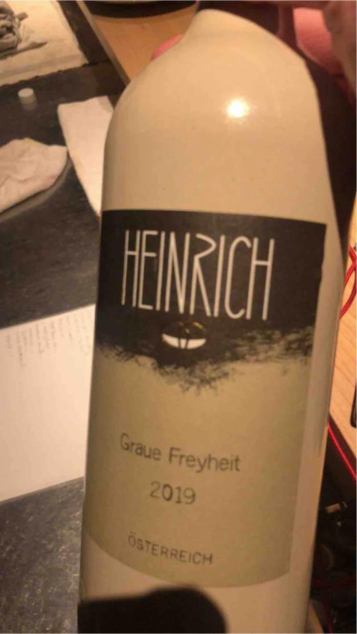 Graue Freyheit - Weingut Heinrich - Gernot & Heike Heinrich 