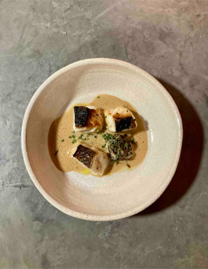 Grilled Fish With Grilled Onion Cream And Fish Bones Foam - Suru Bar - 607394