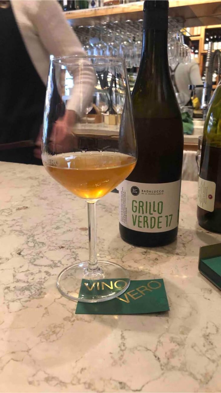 Grillo Verde - Dos Tierras Badalucco - Pierpaolo Badalucco & Beatriz de la Iglesia García 