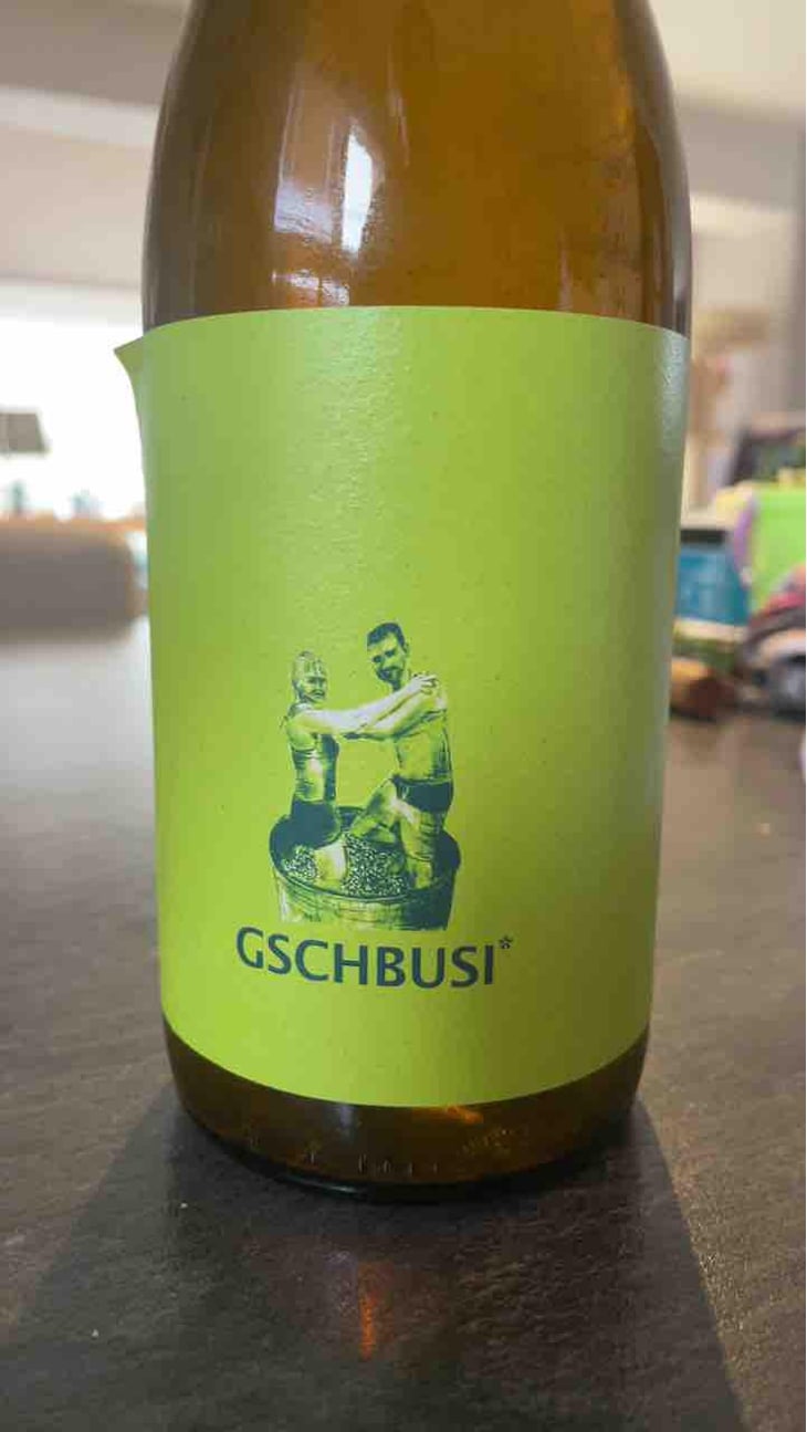 Gschbusi - Winzerhof Linder - Elena Bollin & Ronald Linder 