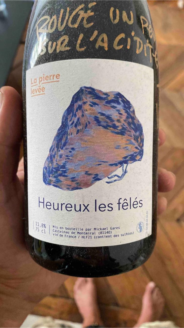 Heureux Les Fêlés - La Pierre Levée - Mickael Gares -2022