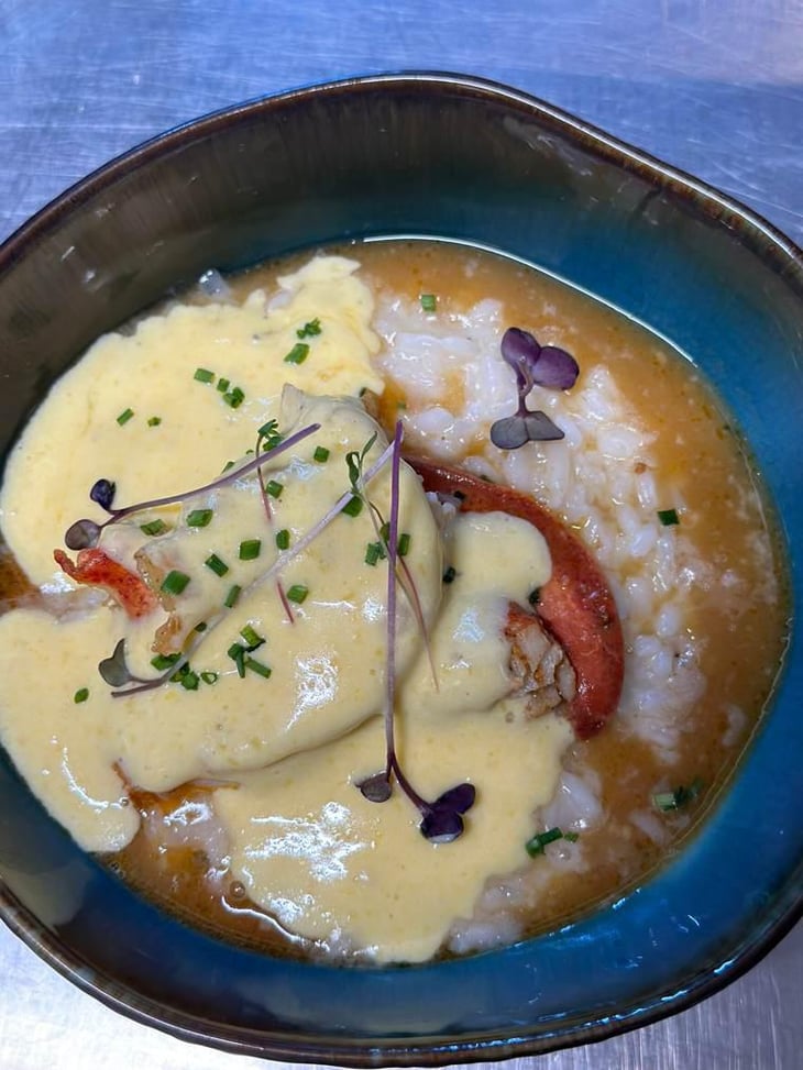 Homard, Risotto, Bisque Et Sabayon Champagne - Rouge Restaurant - 573402