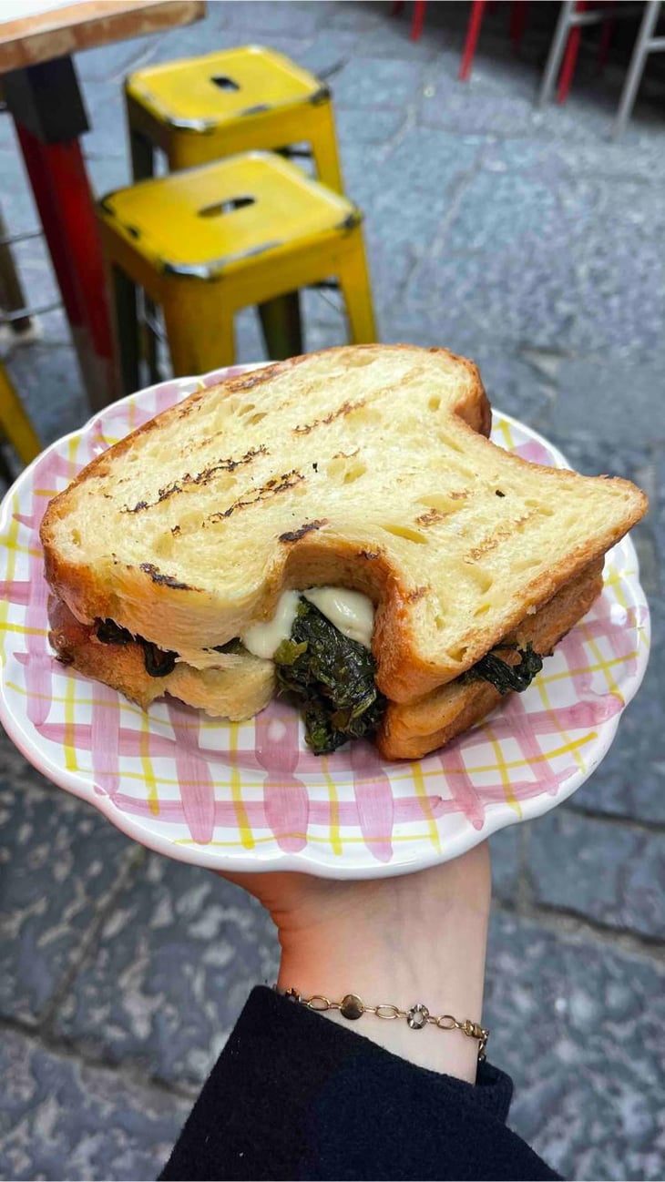 Homemade Brioche Con Friarielli E Provola - CU.QU. / cucinadiquartiere - 739532