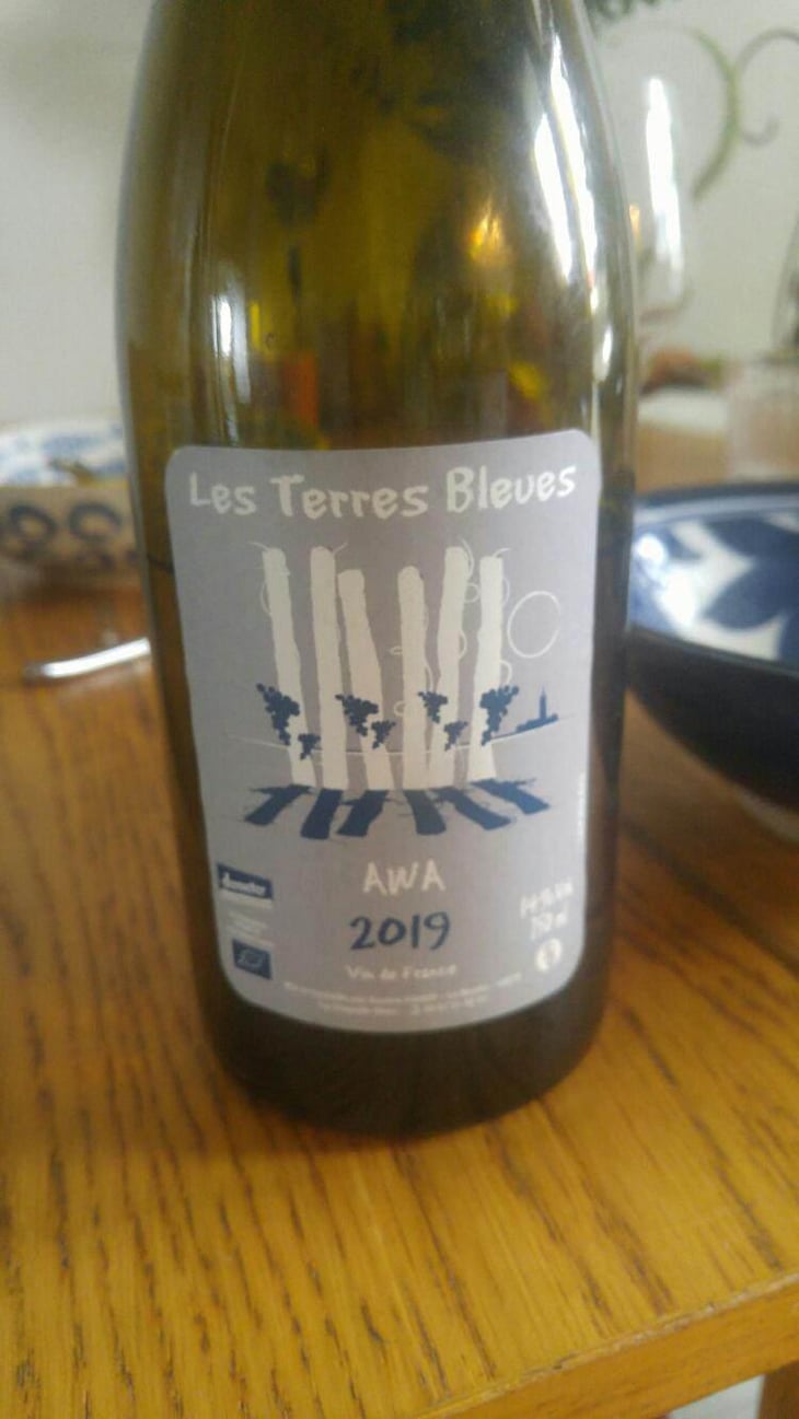 Awa - Les Terres Bleues - Xavière Hardy 