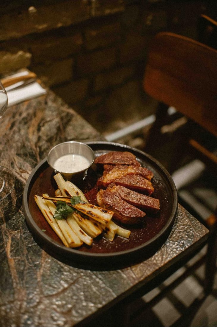 Hungarian Dry Aged Angus, Parsnip, Green Pepper Sauce - Marlou - 700079