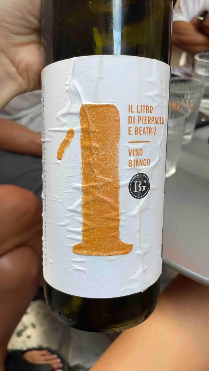 Uno Il Litro Di Pierpaolo E Beatriz - Dos Tierras Badalucco - Pierpaolo Badalucco & Beatriz de la Iglesia García 
