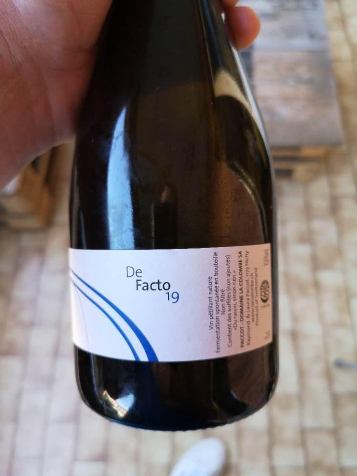 De Facto - Domaine La Colombe - Raymond, Violaine & Laura Paccot 