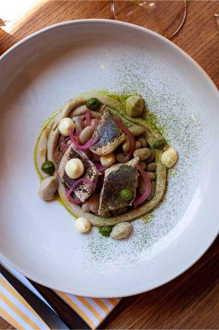 Insalata Di Fagioli Borlotti Dell’Orto, Cipolla Rossa Marinata, Salsa Al Prezzemolo E Sgombro - Pietra Rossa - 798098