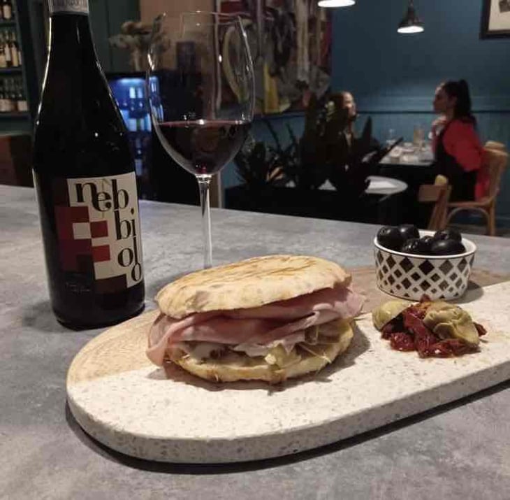Italian Panino. - MOSTO - 550126
