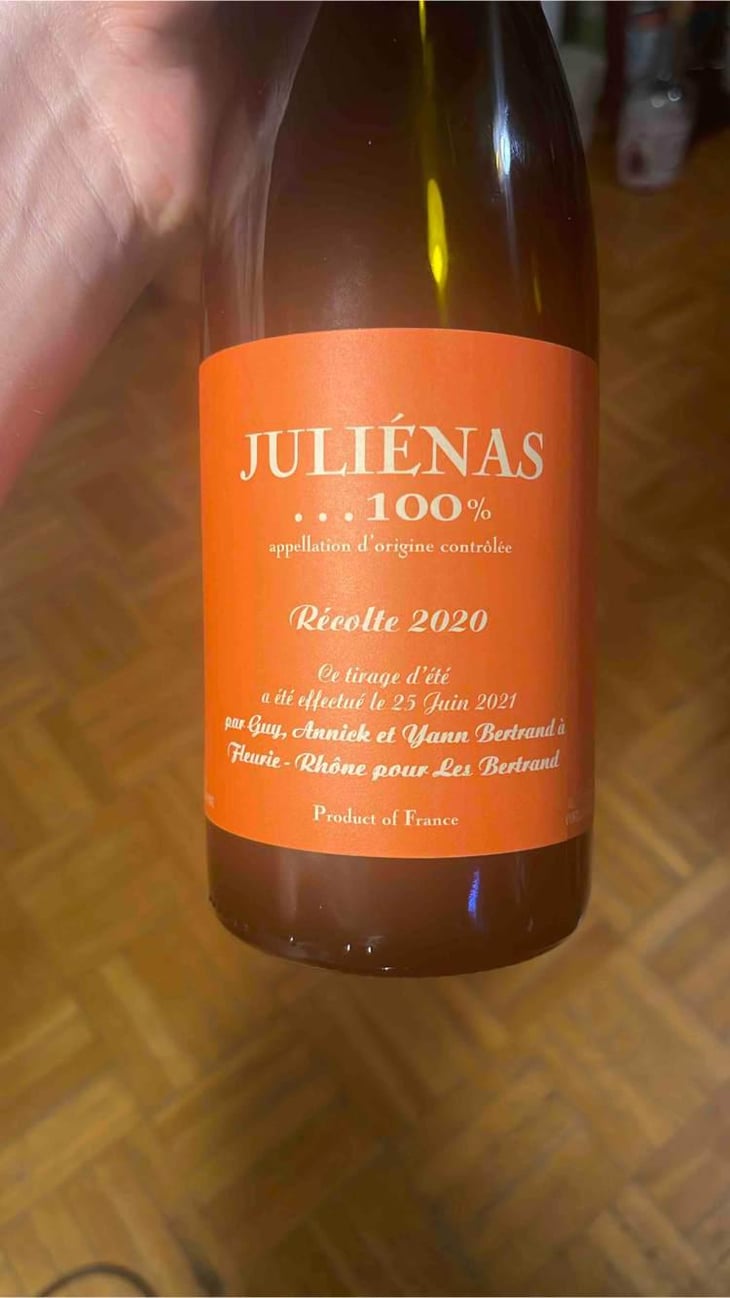 Juliénas...100% - Les Bertrand - Guy, Annick & Yann Bertrand 