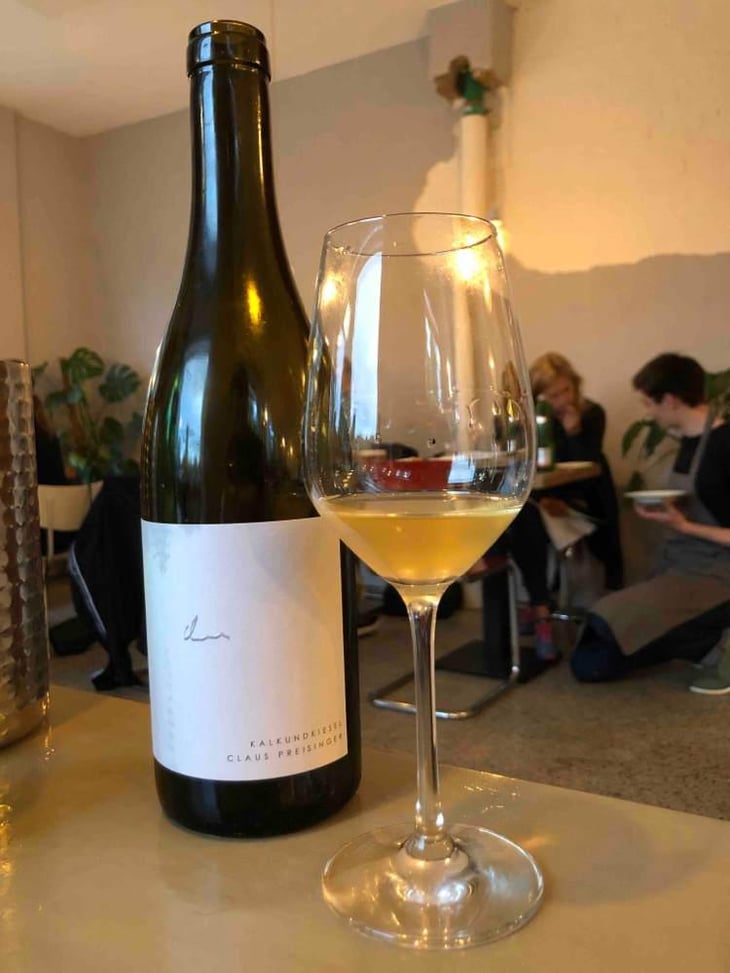 Kalkundkiesel Weiss - Weingut Claus Preisinger - Claus Preisinger 