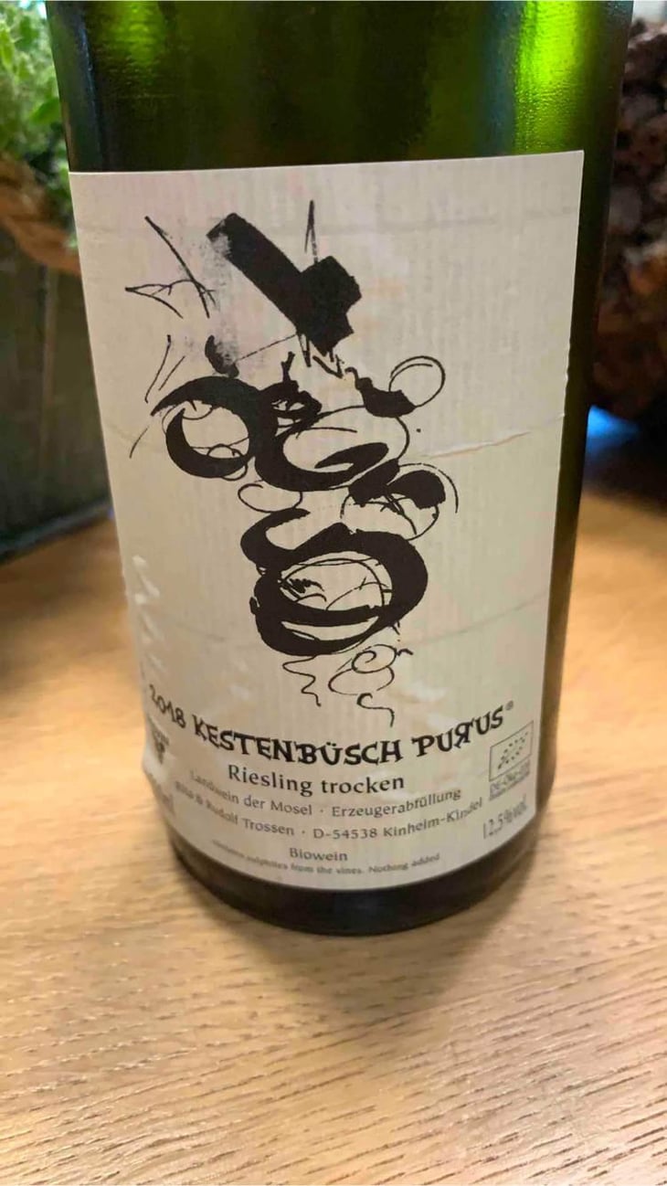 Kestenbüsch Purus - Weingut Trossen - Rita & Rudolf Trossen 
