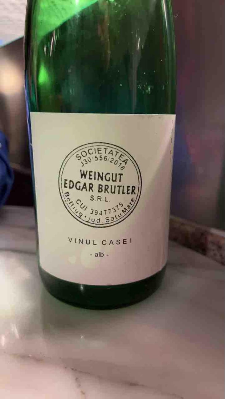 Königliche Mädchentraube - Weingut Edgar Brutler - Johann, Katharina, & Edgar Brutler, Philipp Heinzl 