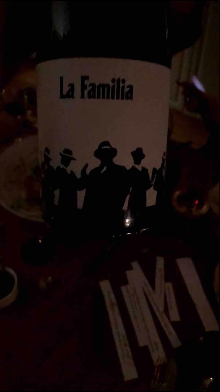 La Familia - Barranco Oscuro - Manuel & Lorenzo Valenzuela 