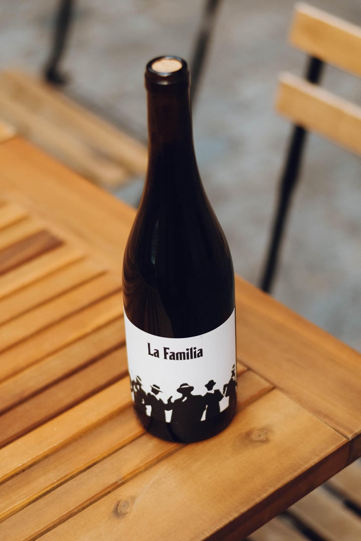 La Familia - Barranco Oscuro - Manuel & Lorenzo Valenzuela 